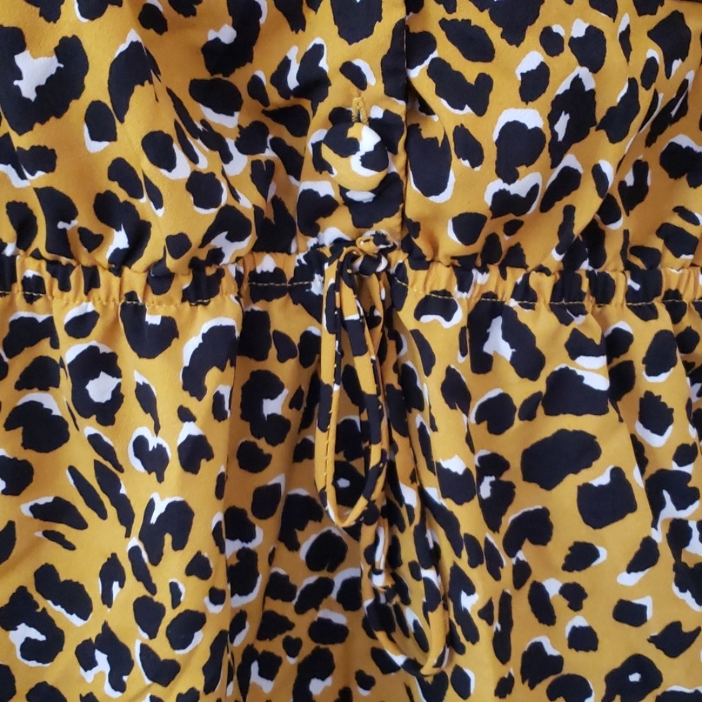 Shirt - Picture 3 of 4